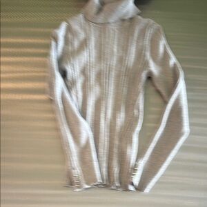 White House black market-Women's Gray Turtleneck Sweater